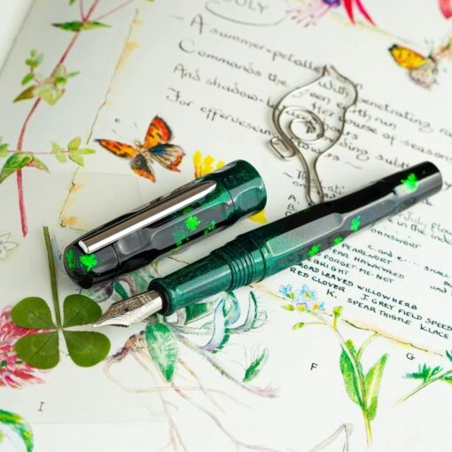 Benu Talisman Four Leaf Clover Fountain Pen -Pens Store 6cd0ac37 f816 51b8 972d 7f5406ce5a37