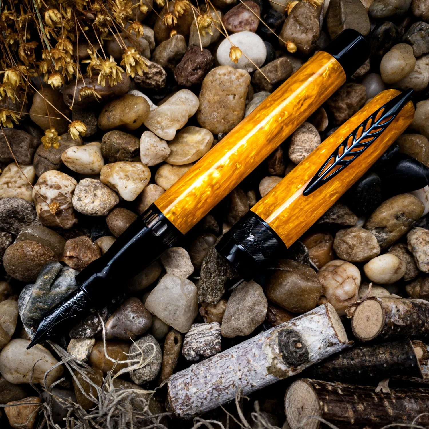 Pineider La Grande Bellezza Rocco Fountain Pen, Yellow - Image 2